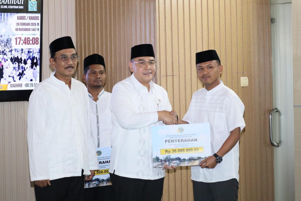 Berbagi di Bulan Suci Ramadhan, Kementerian ATR/BPN Salurkan Bantuan untuk Pegawai Terdampak Bencana di Aceh
